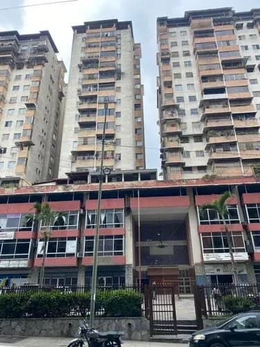 Residencia Caracas. Av Bolivar. Los Teques