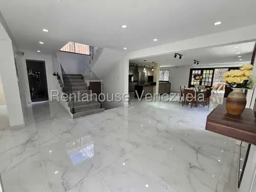 Casa En Venta En Colinas De Bello Monte Baruta Caracas Calle Cerrada 2 Niveles Cerca Embajada Amerciana