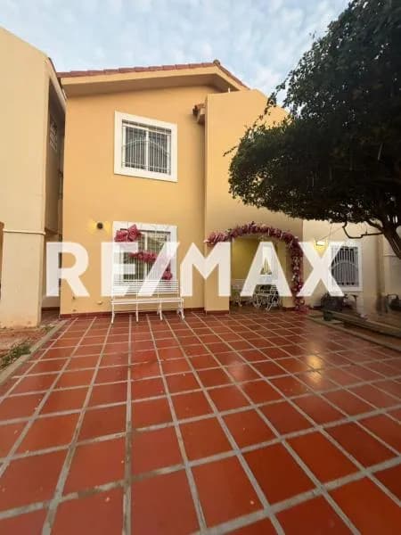 Townhouse en Venta Villa Las Arenas Circunvalación n2