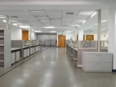 OFICINA EN ALQUILER - MÁXIMA VISIBILIDAD Y PODER CORPORATIVO EN LOS RUICES
