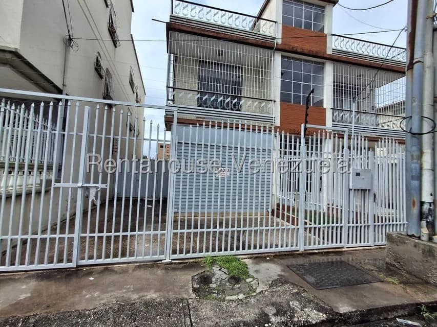 Comercial (Local Comercial) en Alquiler en Parroquia Catedral, Lara
