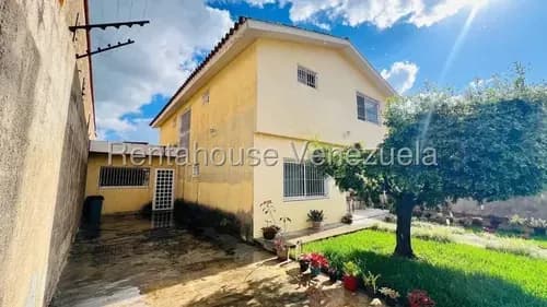 Casa En Venta Urb San Homero La Victoria 26-8378 Avel