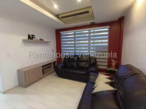 Edel Vargas Vende Espectacular Apartamento En El Oeste De Barquisimeto, Con Amplios Espacios, Seguridad, De Facil Acceso A La Av. Pedro Leon Y Av. Libertador / Renta House