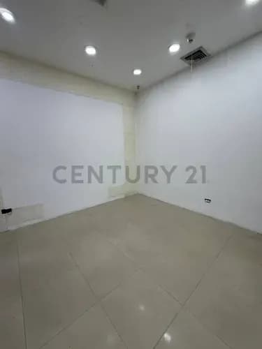 Local Comercial En Alquiler El Paraiso 22mts2
