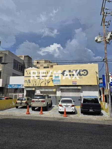 LOCAL EN VENTA EN TIERRA NEGRA