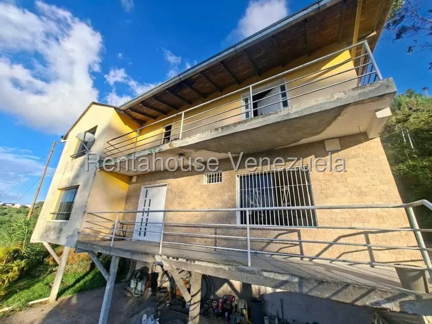Casa (Multipes Niveles) en Venta en Municipio Carrizal, Miranda