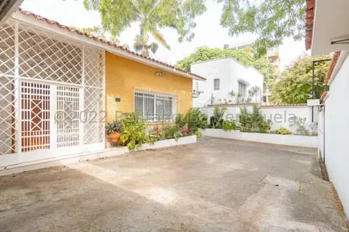 Acogedor Apartamento En Venta La Castellana Mls #23-27850