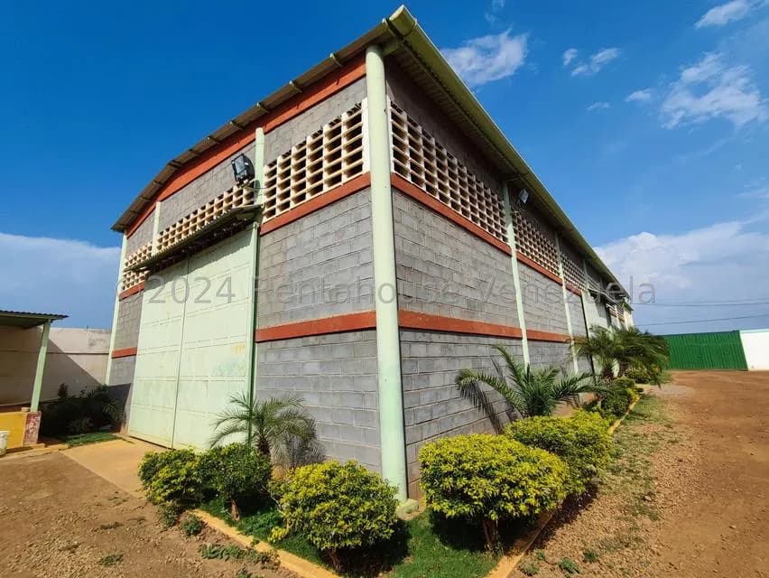 Comercial (Galpon - Deposito) en Alquiler en Monsenor Iturriza, Falcon