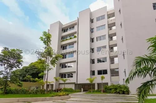 Apartamento En Venta Urb. Campo Alegre, Caracas 24-3728