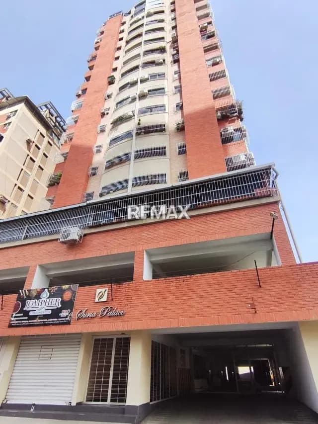 Se Vende Apartamento Edificio Suria Palace, Ubicado en la Boyaca Maracay.