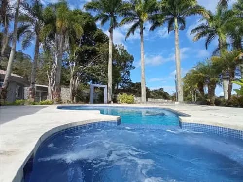 Se Vende Casa 900 M² 6h/7b/10pe La Lagunita