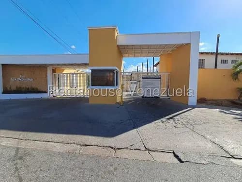 Jip 26-14614. Renytahouse Vende Comodo Apartamento De 2 Hab, 2 Baños Y 1 P/e, Conectado A Pozo, Seguridad 24 Hrs, Cerco Electrico, Excelente Ubicacion. Urb Las Orquideas, La Morita