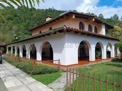 (cliente Directo) Venta 26-5689 Rent A House Vende Hermosa Quinta Ubicada En Una De Las Mejores Zonas De La Ciudad