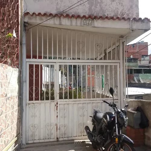 Casa Espaciosa Y Funcional En Catia