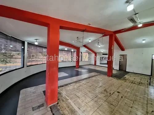Julio Latouche 26-14835 Local Comercial En Alquiler C.c. Portal San Diego Carabobo, Av Don Julio Centeno.
