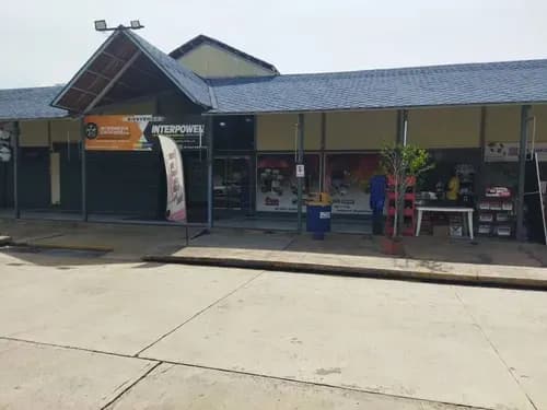 Se Alquila Local Metromarket. Ma. Esther Silva