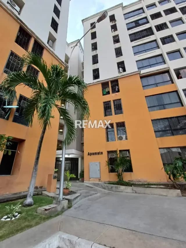 Apartamento en venta urb bosque alto