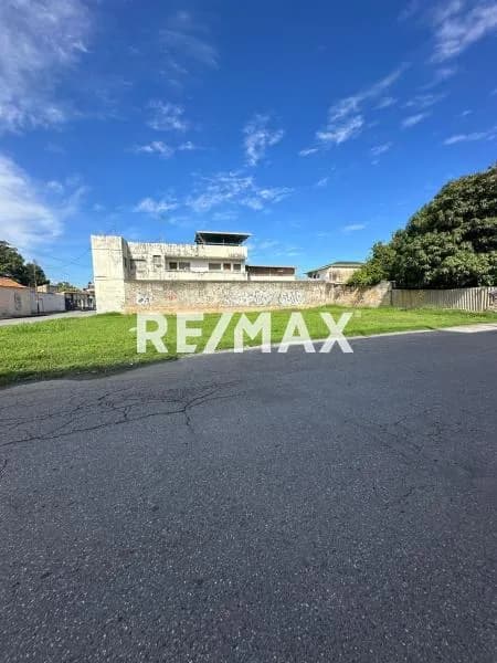 SE VENDE TERRENO CASCO CENTRAL CAGUA