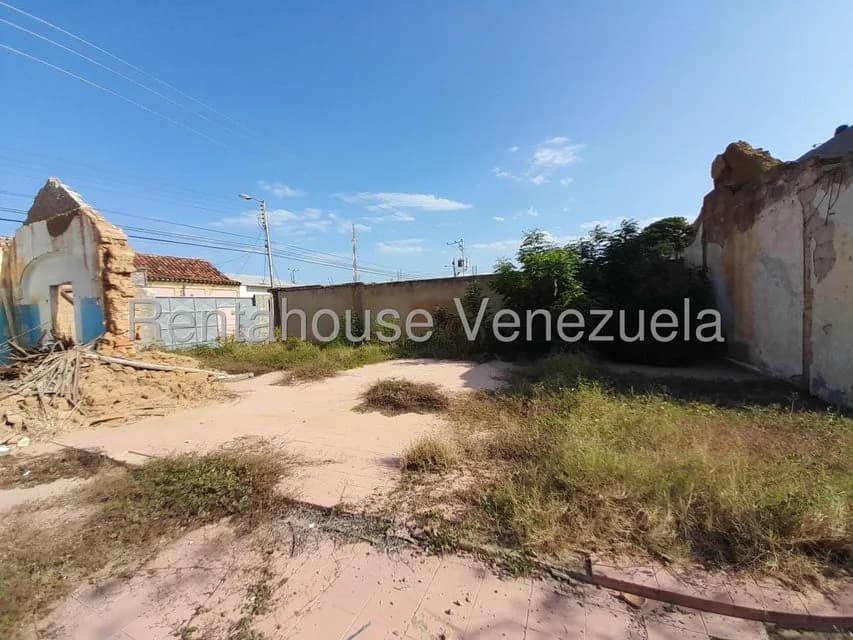 Terreno (Comercial) en Venta en Centro, Falcon