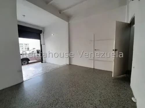 Se Alquila Local Comercial En Centro De Barquisimeto, Maritza Lucena, Alto Trafico Vehicular Y Peatonal.