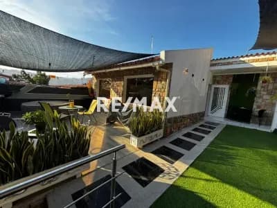 Casa en venta Urb Trigal Norte calle Cerrada