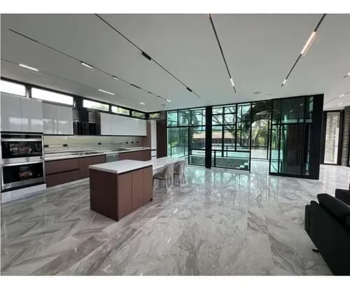 (#1322) Quinta De 547 M2 En Colinas De Chuao