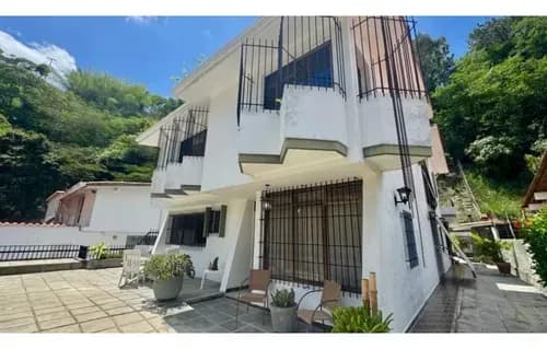 Casa En Venta Lomas De Alto Prado.