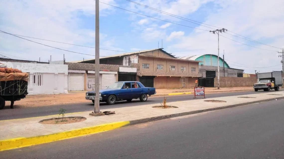 Comercial (Industrial) en Venta en Zona Industrial Sur, Zulia