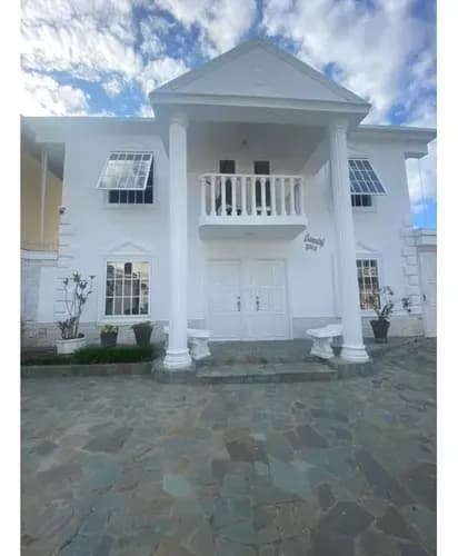 Alquila Hermosa Casa Amoblada En La Urbanización El Retiro