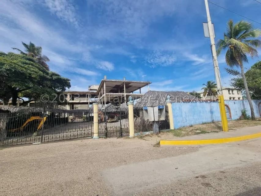 Terreno (Comercial) en Venta en Playa Norte, Falcon