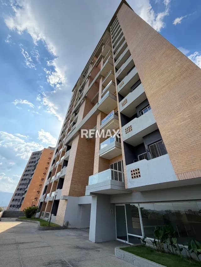 Venta de Exclusivo Apartamento en Resd. Balcones del Viento Tazajal Naguanagua