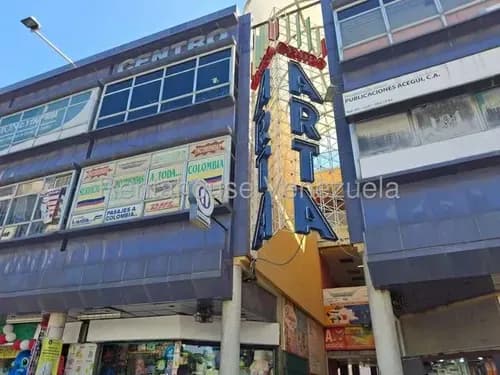 Oficina En Venta Chacaíto Amoblada Ys#26-14501