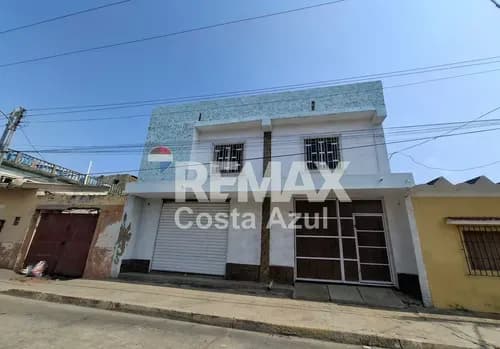 En Venta Casa Con Potencial Comercial, Local, Area Para 4 Apatamentos Y Terrraza Con Vista En Chichiriviche