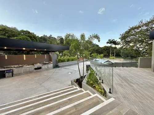 Casa Remodelada En Alquiler En Prados Del Este