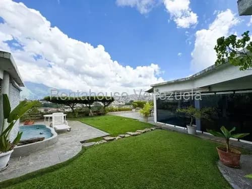 Agp Moderna Casa En Venta, Con Espacios Abiertos, Vista Al Ávila En Macaracuay 26-8785 Ys