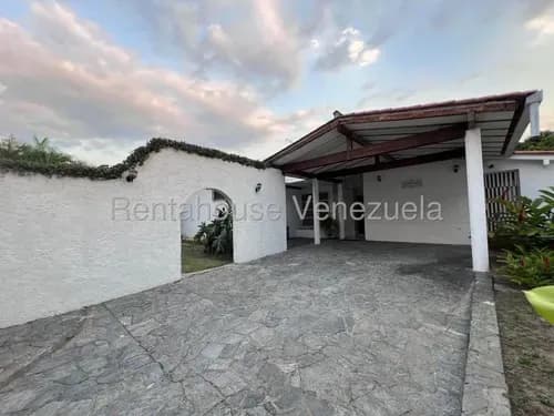 Casa Quinta En Venta En La Voctoria Hermosos Jardinis Terraza Cubierta Estef 26-16946