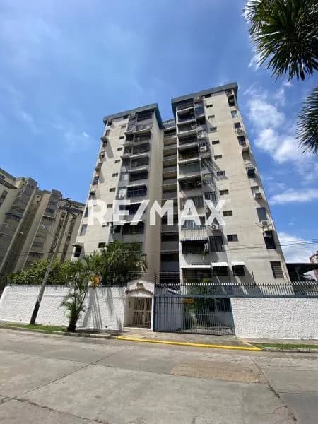 SE ALQUILA APARTAMENTO EN SAN ISIDRO MARACAY ARAGUA