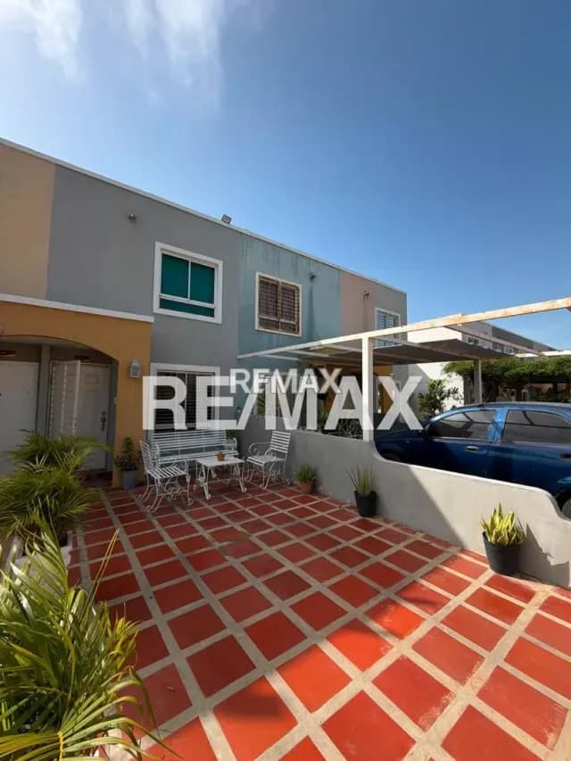 TOWNHOUSE EN VENTA CAMINOS DE LA LAGUNITA I ETAPA