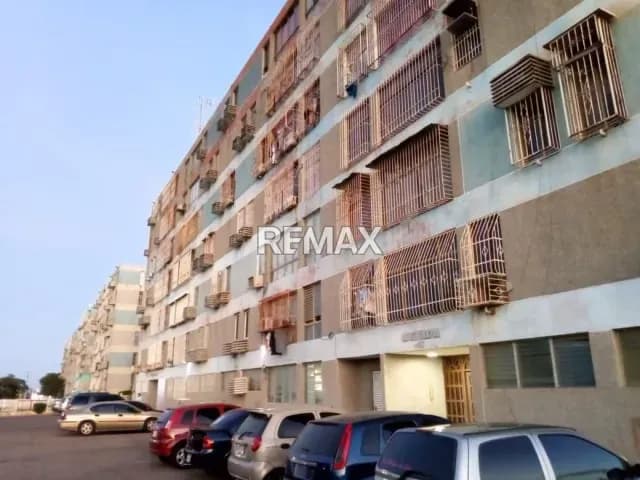 APARTAMENTO RESIDENCIA LAS COLINAS