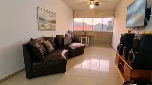 Precio Único. 3 Habitaciones, 2 Estacionamientos, Apartamento Parque Caiza.