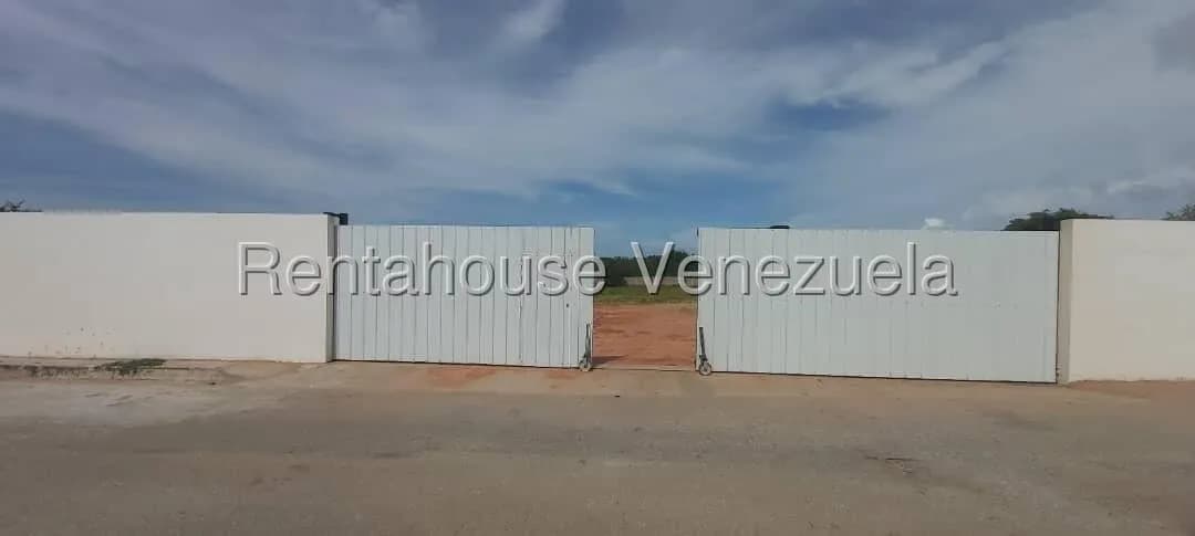Terreno (Comercial) en Venta en Maneiro, Nueva Esparta