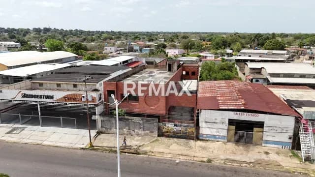 EN VENTA EDIFICIO COMERCIAL UBICADO EN LA AV. FRANCISCO DE MIRANDA-ANACO