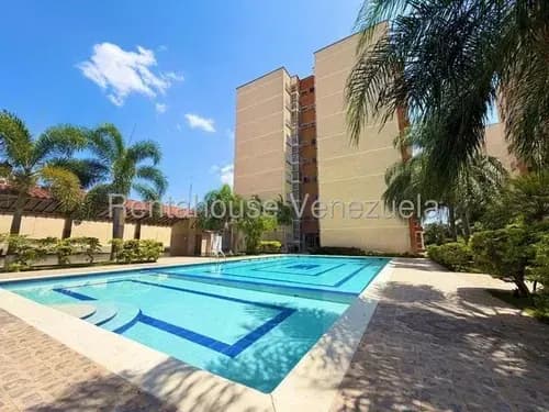 Y-c | Espectacular Y Amplio Apartamento En Obra Blanca, Ubicado En Prestigioso Conjunto Residencial Al Oeste De La Ciudad , Barquuisimeto Cod 26-19175
