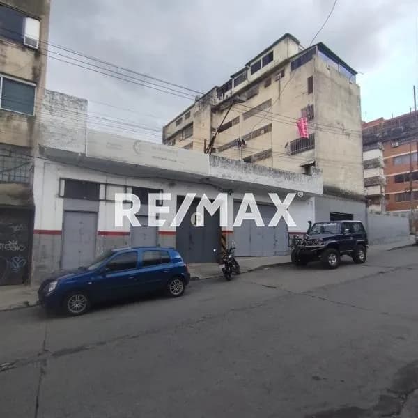 VENTA DE GALPON SANTA ROSA AV ANDRES BELLO