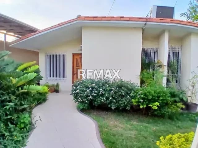 EN VENTA COMODA CASA UBICADA EN LA URBANIZACION CHUCHO BRICEÑO, CABUDARE