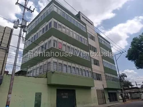 Andreymar Canelón Te Ofrece En Venta Linda Oficina En Centro De Barquisimeto, Cerca A Los Principales Organismos Públicos, Como Notaría, Tribunales, Seniat, Gobernación.