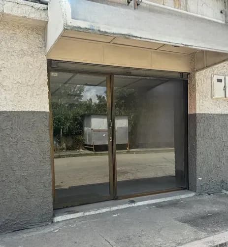 Alquiler De Local Comercial En La Coromoto/calle 102/cercano Al Ali Fung/maracay/avma02
