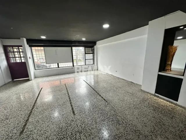 ALQUILO LOCAL COMERCIAL ARAURE