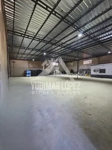 Espacioso Galpon En Alquiler Recien Remodelado Av Intercomunal, Turmero