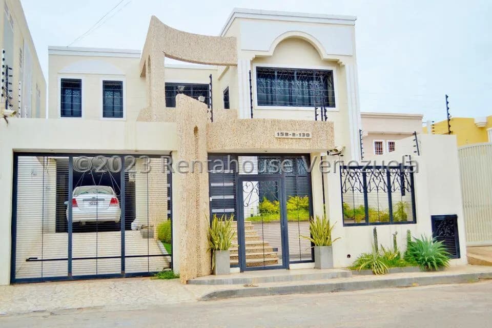 Townhouse (1 Nivel) en Venta en Lago Mar Beach, Zulia